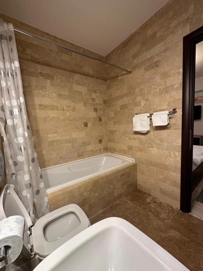 Apartament โอโตเปนี ภายนอก รูปภาพ